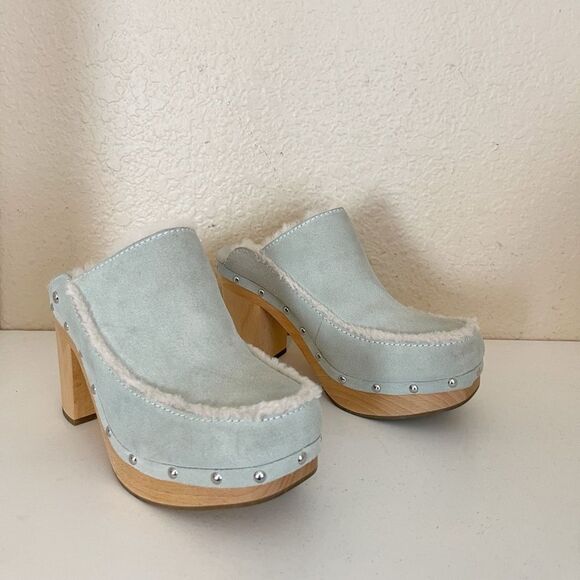 UGG Aubriana Platform Slip On Wooden Clog Heel in Sage mint green 9 - Picture 5 of 16